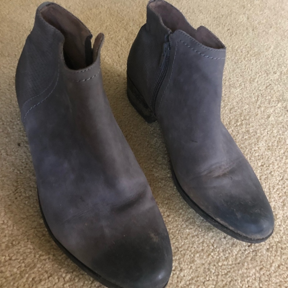 Ombré boots